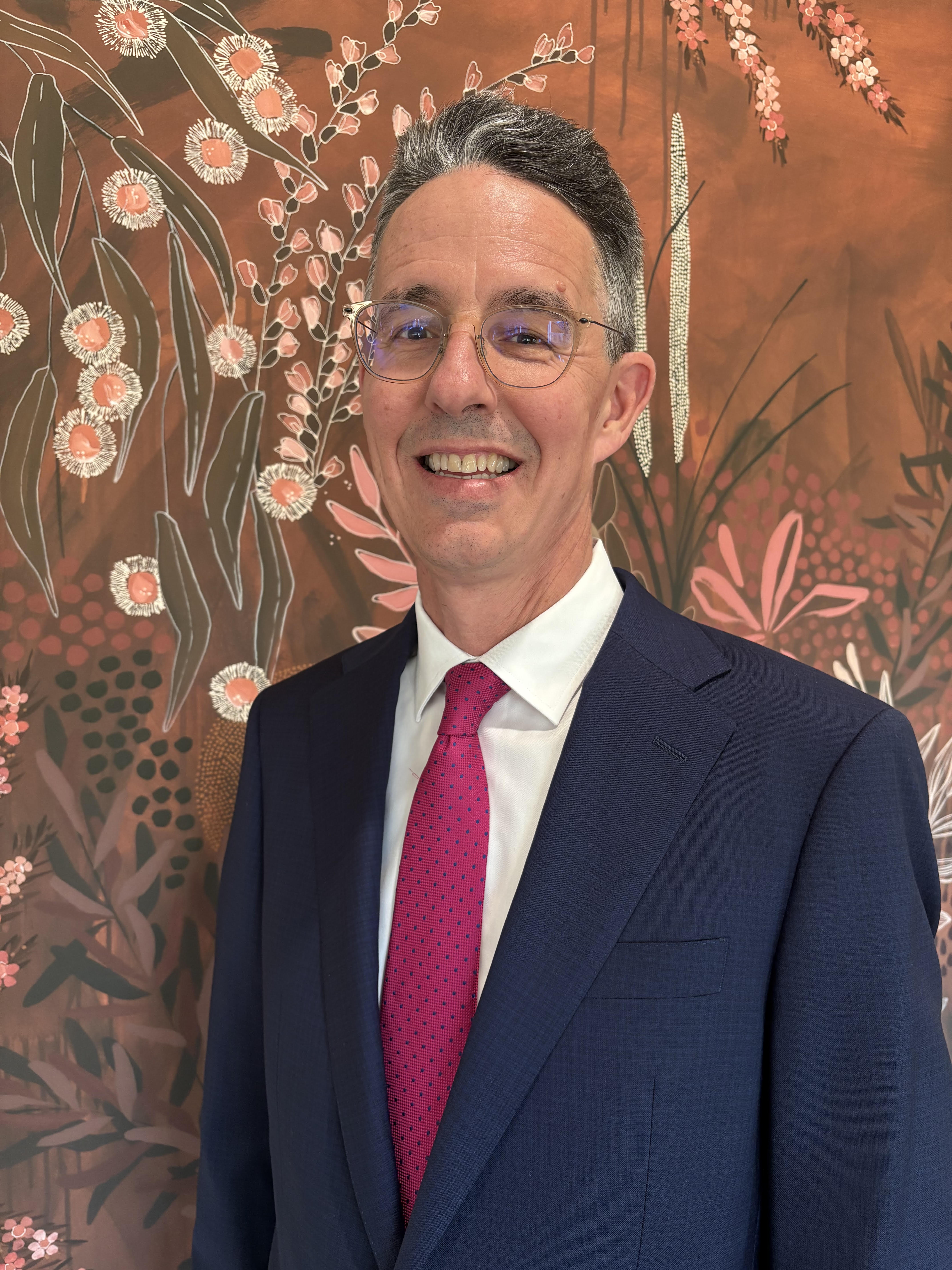 Dr Matias Vaira
